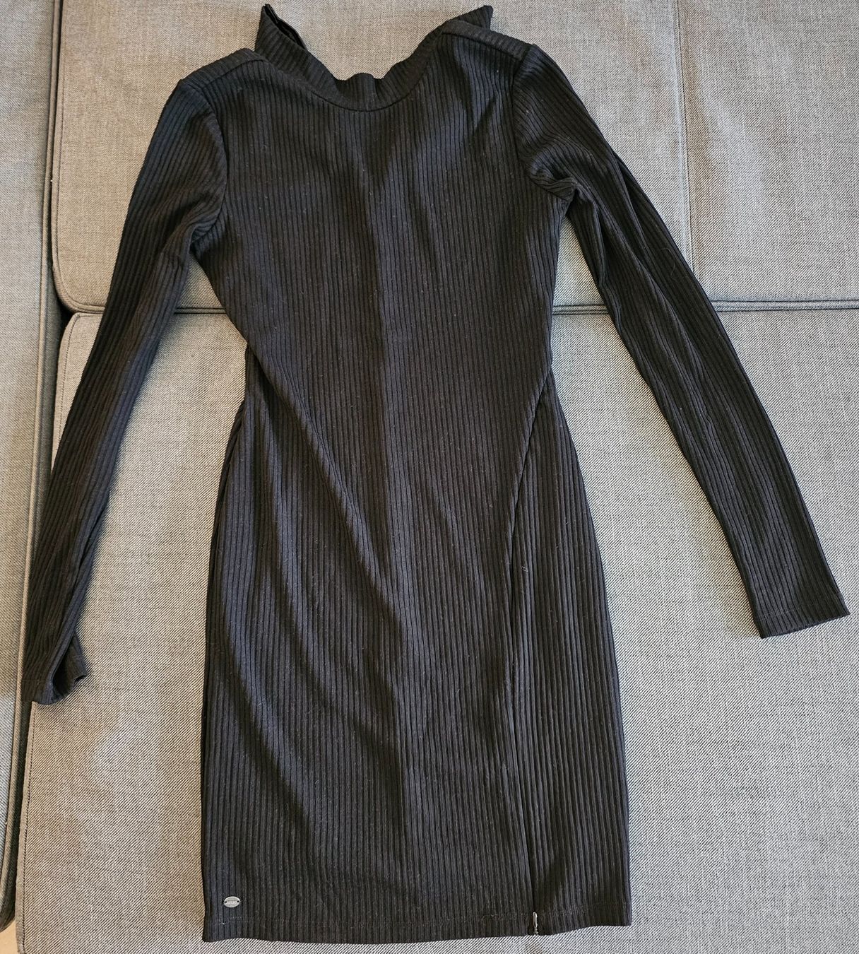Guess Vestiti: Guess Sportkleid M schwarz – Usato da Fislisbach venduto da 83prototype 1