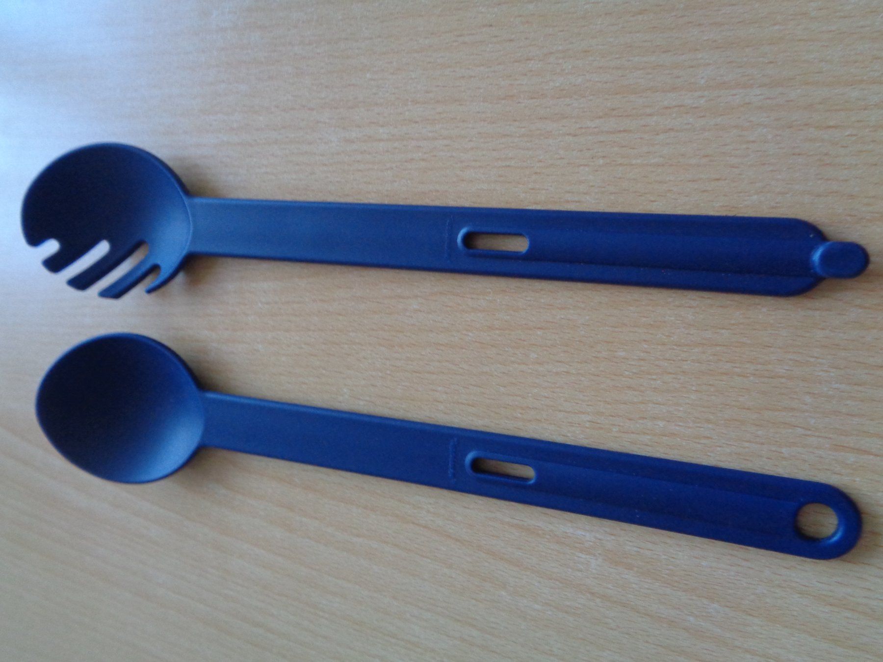 Tupperware Set di posate: Tupperware Salatbesteck blau – Usato da Dietikon venduto da chroetli77