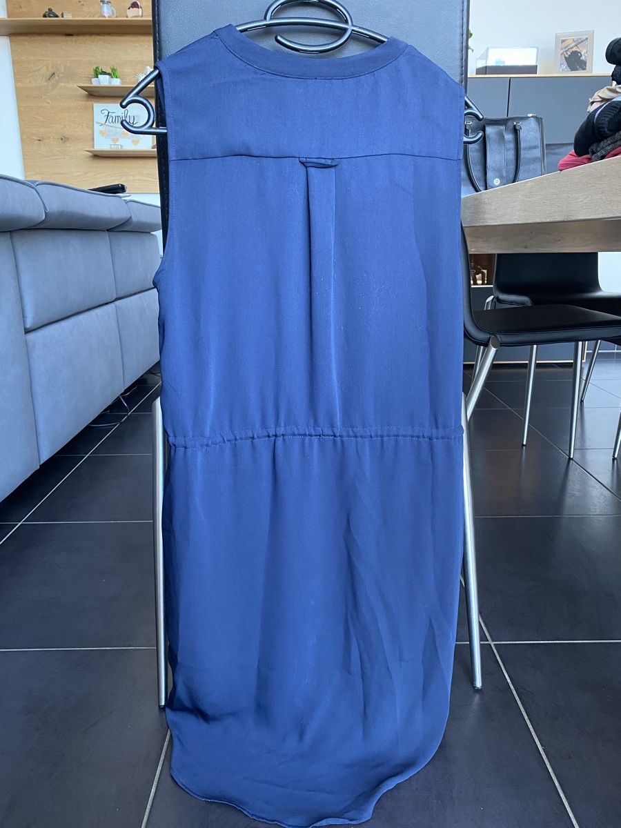 H&M Kleider: Robe H&M bleu marine – Gebraucht aus Essertines-Yverdon von Alice977 3