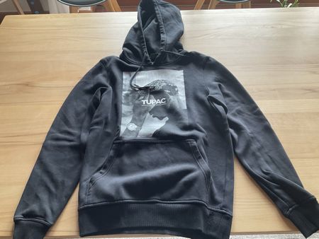 Schöne Hoodie von Mister Tee Grösse XS in schwarz