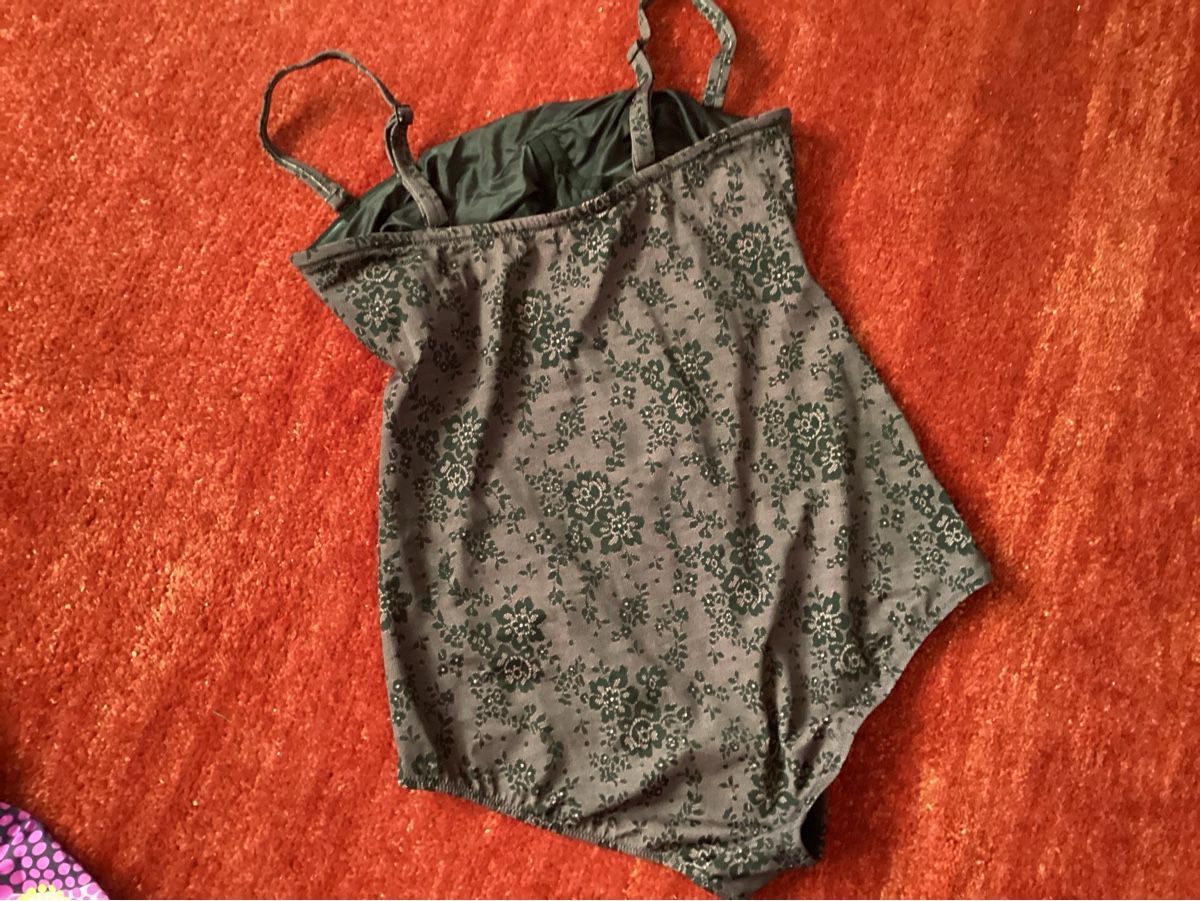 Badekleider & Bikinis: Badeanzug – Gebraucht aus Mettmenstetten von karo54 1