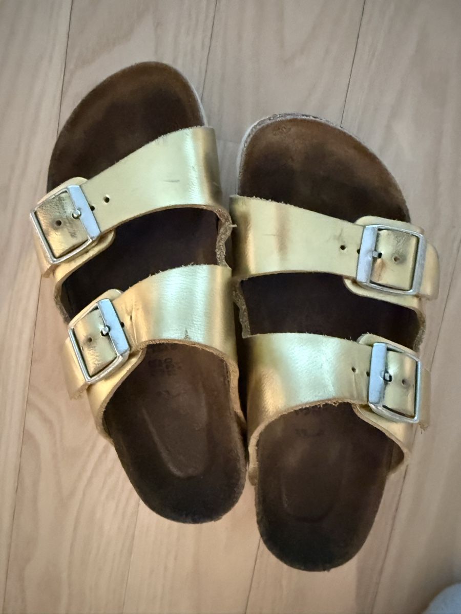 Scarpe da donna: Birkenstock gold gebraucht – Usato da Winterthur venduto da Eileen87