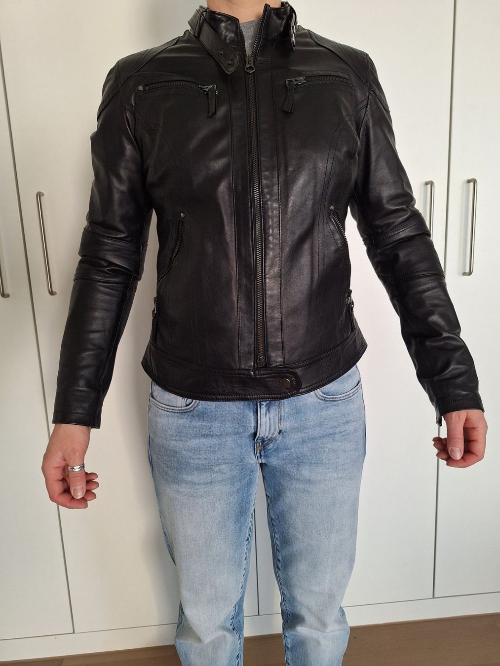 Vera Pelle Giacche: Lederjacke schwarz – Usato da Einsiedeln venduto da kiphrajaya