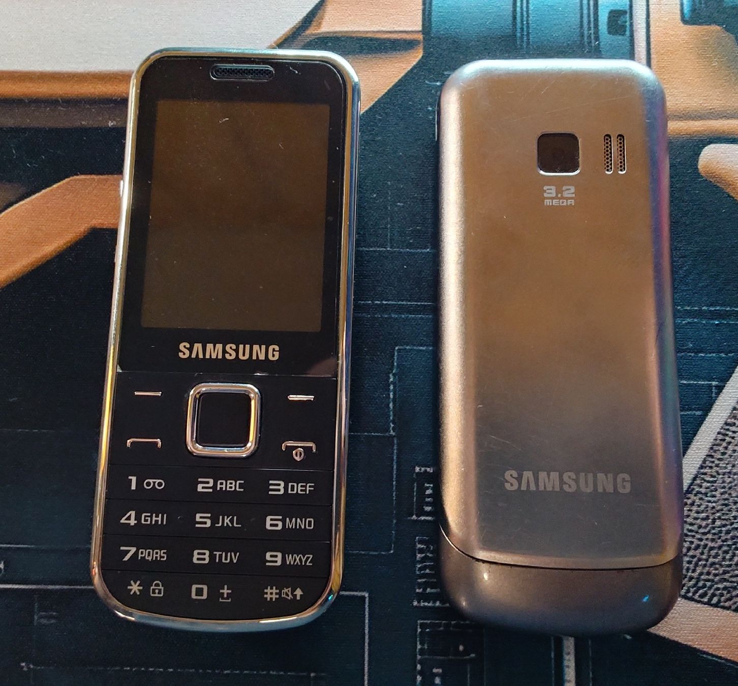 Samsung Telefoni cellulari / Smartphones: 2x Samsung Handy GT-C3530 – Nuovo (secondo la descrizione) da Ennetmoos venduto da Faders 4