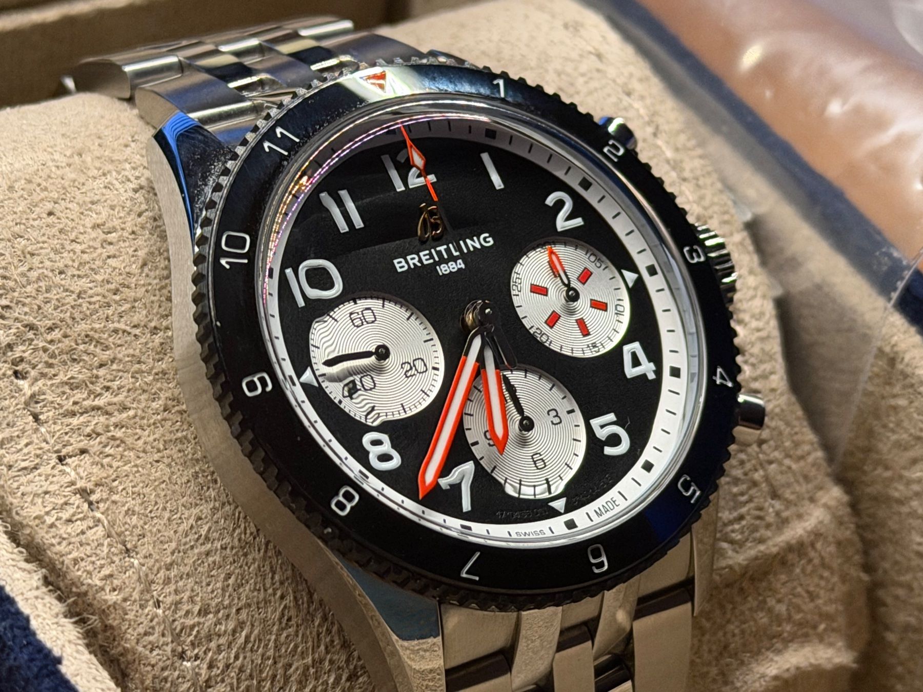 Breitling Orologi: Breitling Classic Avi Chronograph 42mm Mosquito – Nuovo e nell'imballaggio originale da Aarau venduto da trader1000 2