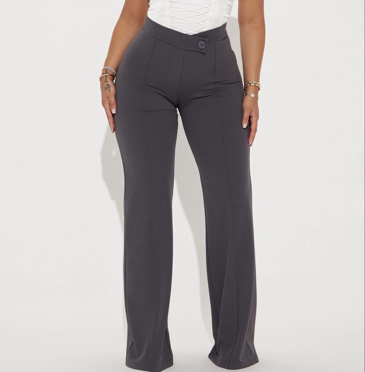 Pantaloni: Elegante Stoffhose mit Schlag, Anthrazit, Grösse L – Nuovo e nell'imballaggio originale da Luzern venduto da rin_c5rv
