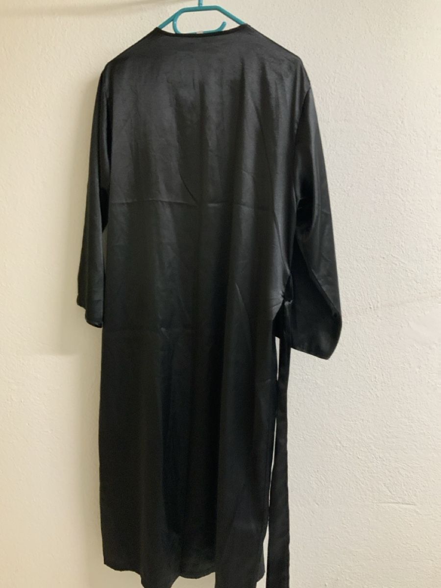 Accappatoi: Morgenmantel Polyester Grösse M schwarz Neu – Nuovo (secondo la descrizione) da Wallisellen venduto da AS.TZ. 3