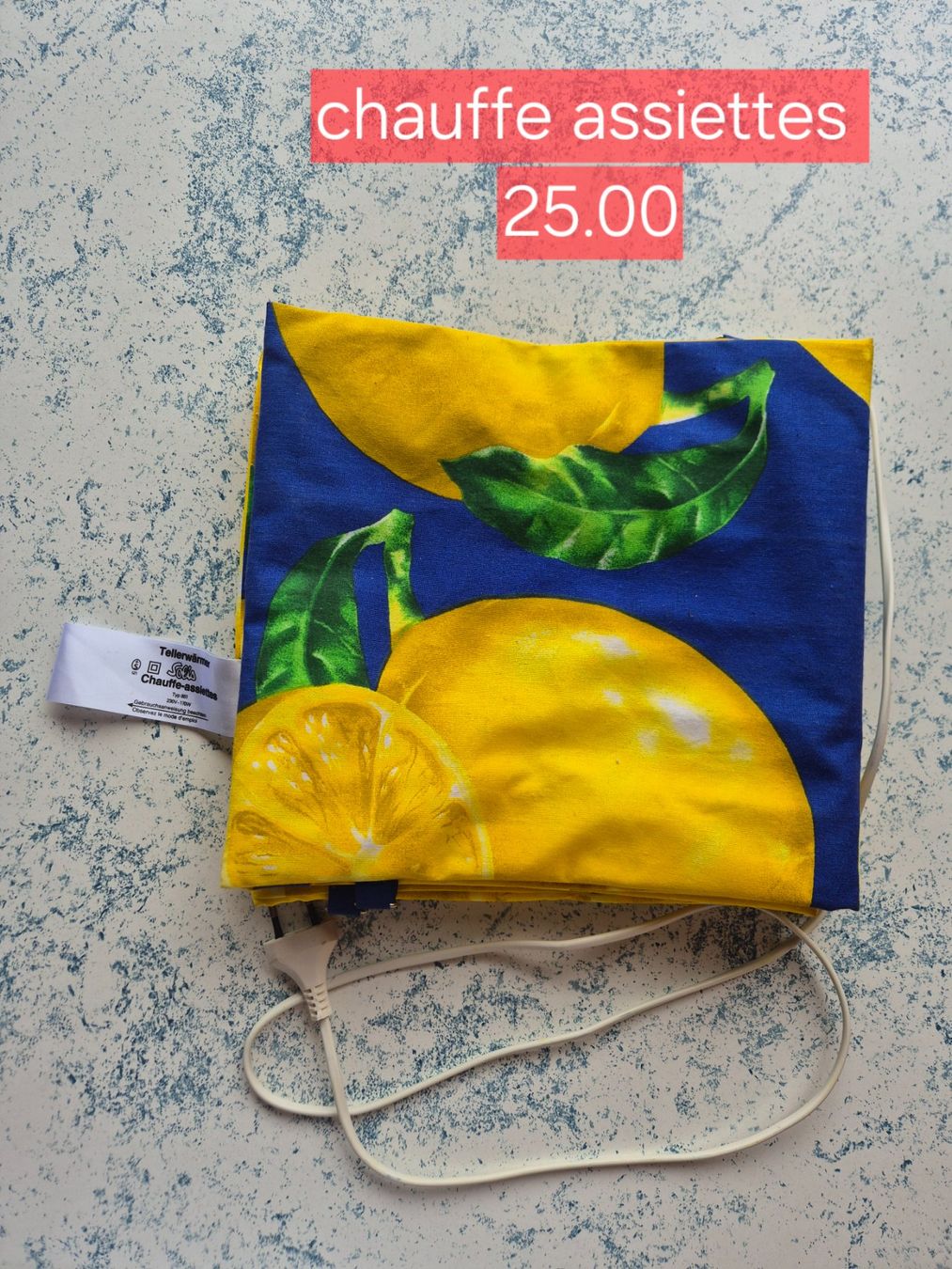 Teller: Chauffe-assiettes peu utilisé – Gebraucht aus Cossonay-Ville von bricbroc