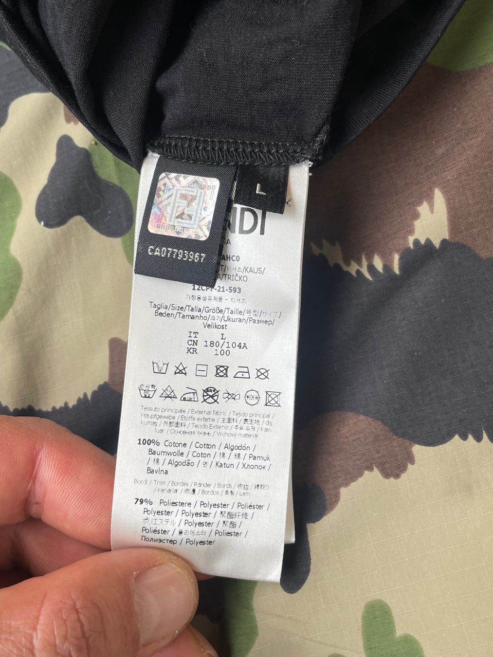 Fendi T-Shirts: Fendi T-Shirt Sz L – Gebraucht aus Zürich von le_souk 6