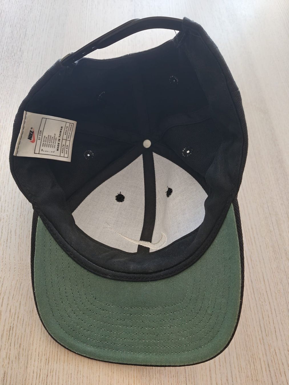 Nike Copricapi, berretti & cappellini: Vintage Nike Cap – Usato da Bern venduto da tingu 1