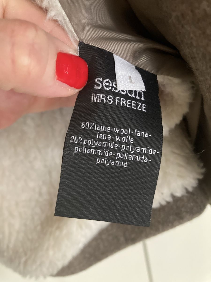 Sessun Cappotti: Sessun - Wintermantel oversized – Usato da Bern venduto da wieauchimmer78 3