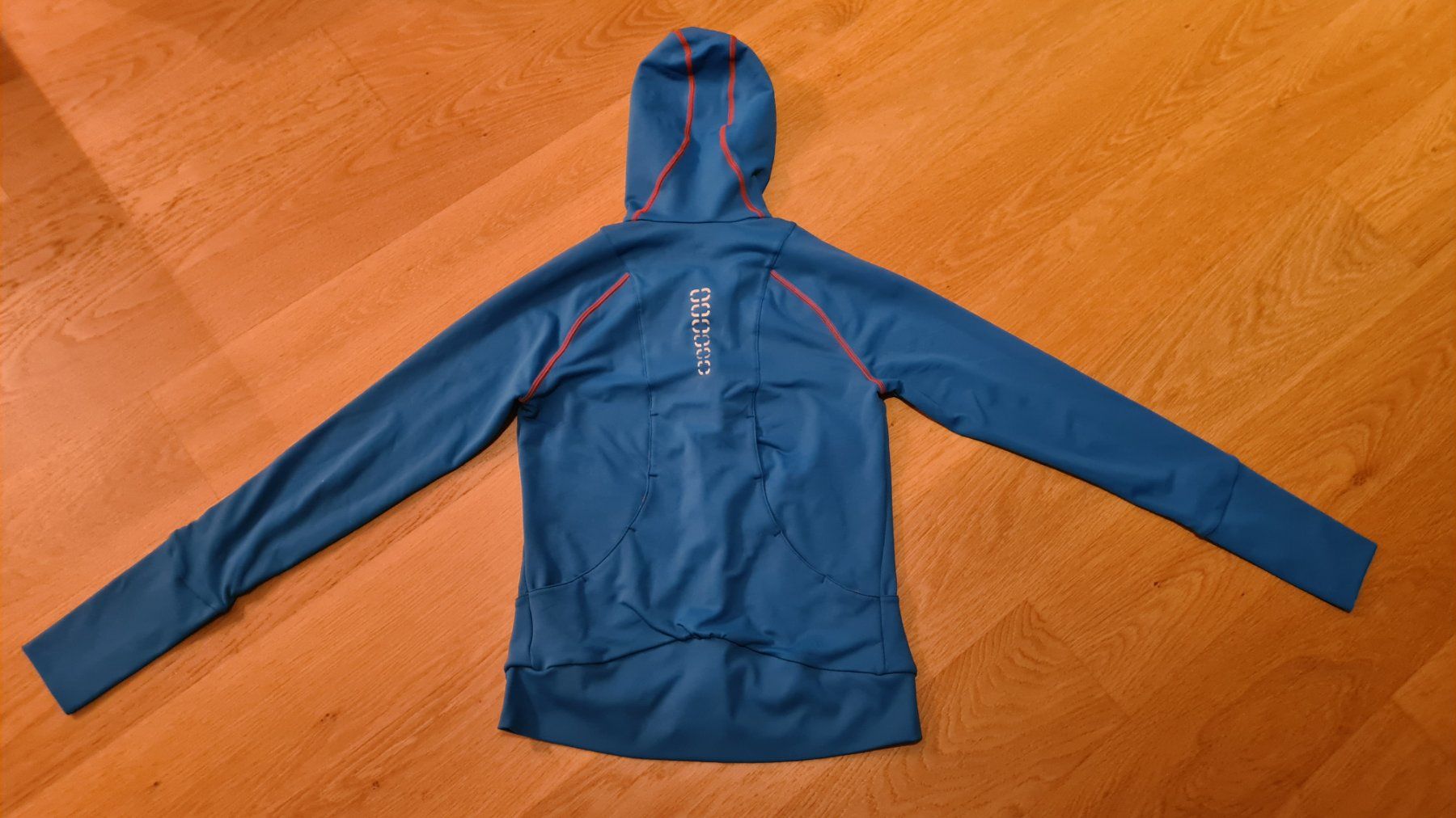 Odlo Jacken: Odlo Sport Outdoor Midlayer Softshell Trainer Jacke/ Lady S – Gebraucht aus Winterthur von stufaphi 1