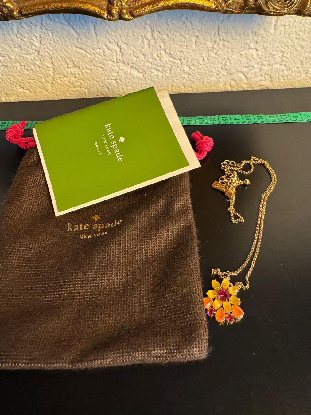 Kate Spade Catenine: Kate Spade New York Statement Halskette – Usato da Winterthur venduto da Dejv