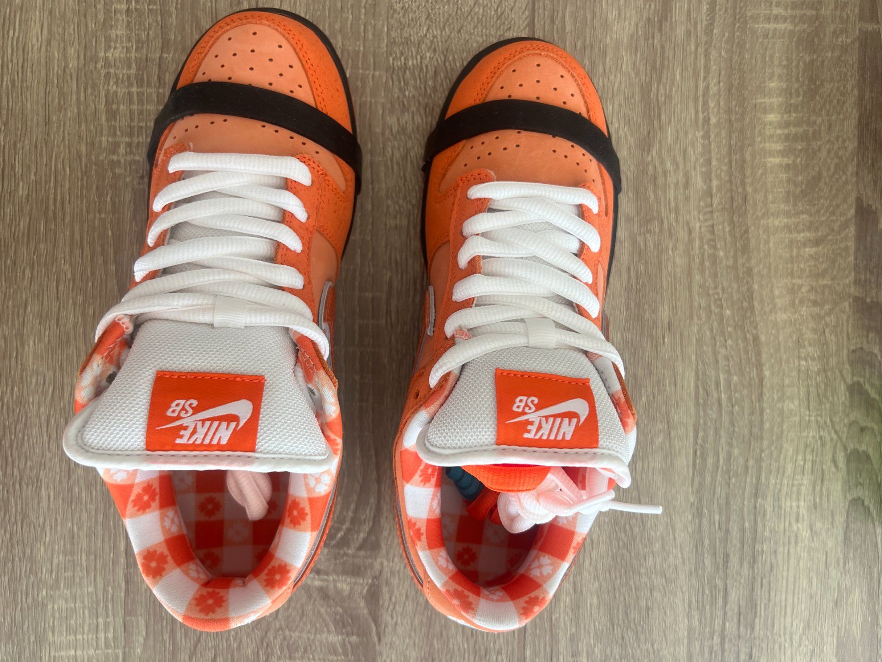 Nike Herrenschuhe: Dunk low lobster  NEUVES - 38.5 – Neu und originalverpackt aus Yverdon-les-Bains von chl_r9q6 4