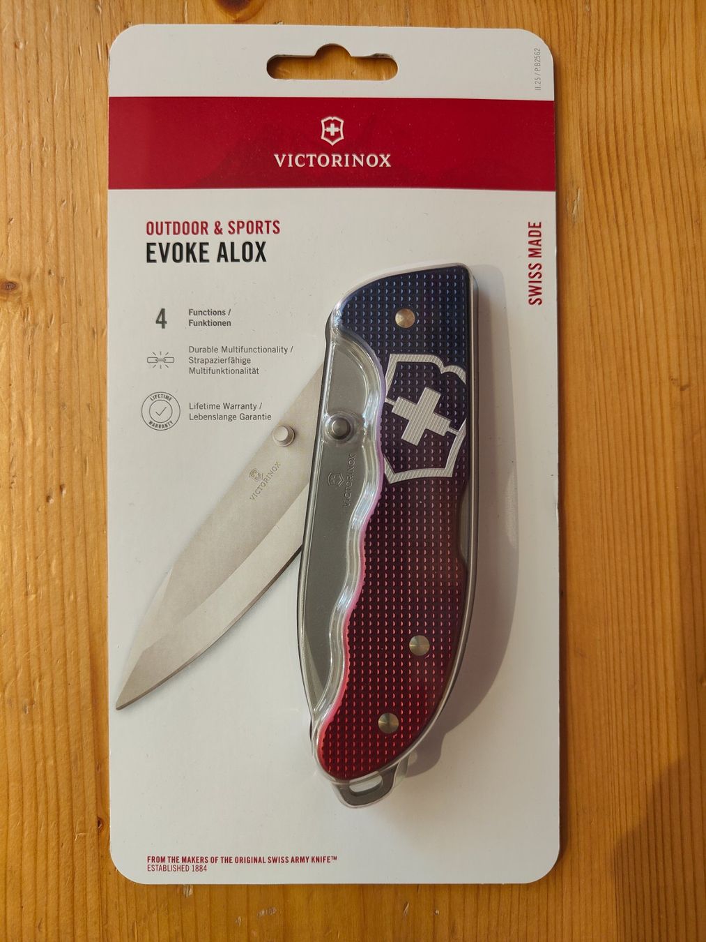 Victorinox Coltelli tascabile: Victorinox Evoke Originalverpackt NEU – Nuovo e nell'imballaggio originale da Davos Platz venduto da jon_2b56