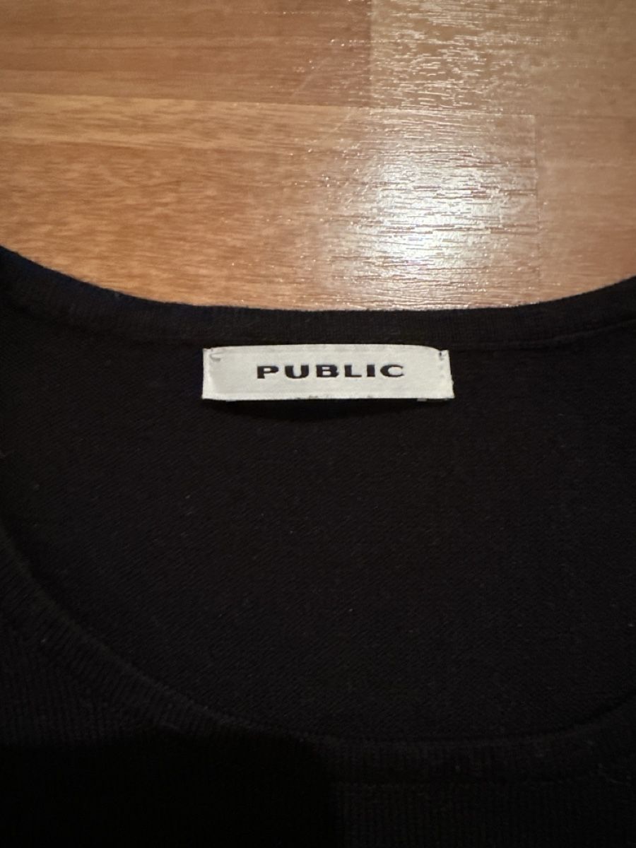 T-Shirts: PUBLIC Shirt, Gr. 40, Schwarz, Damen – Gebraucht aus Wald AR von sar_x867 1
