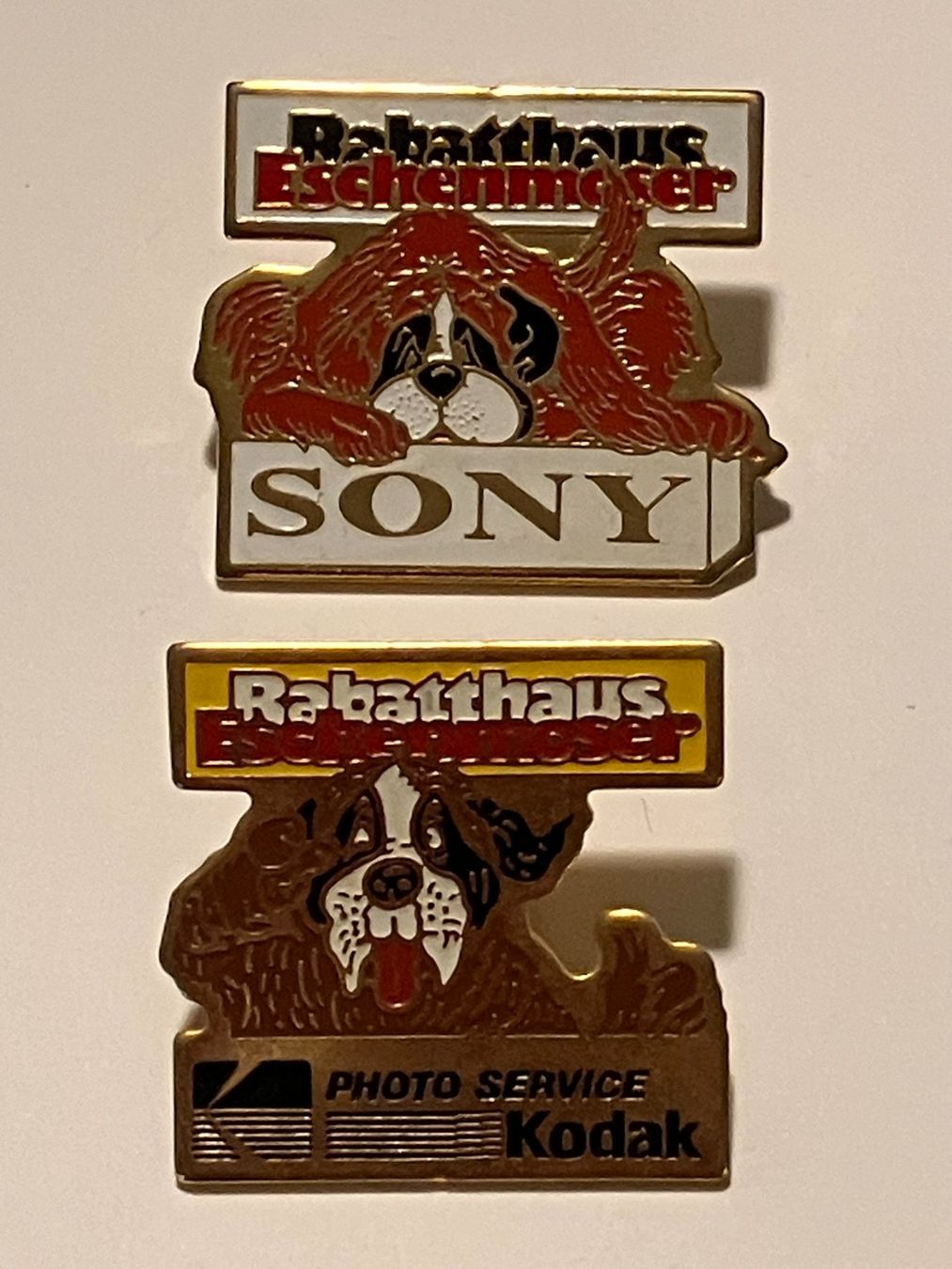 Placchette & Badge: 2 Pin Rabatthaus Eschenmoser – Usato da Basel venduto da djwwpp