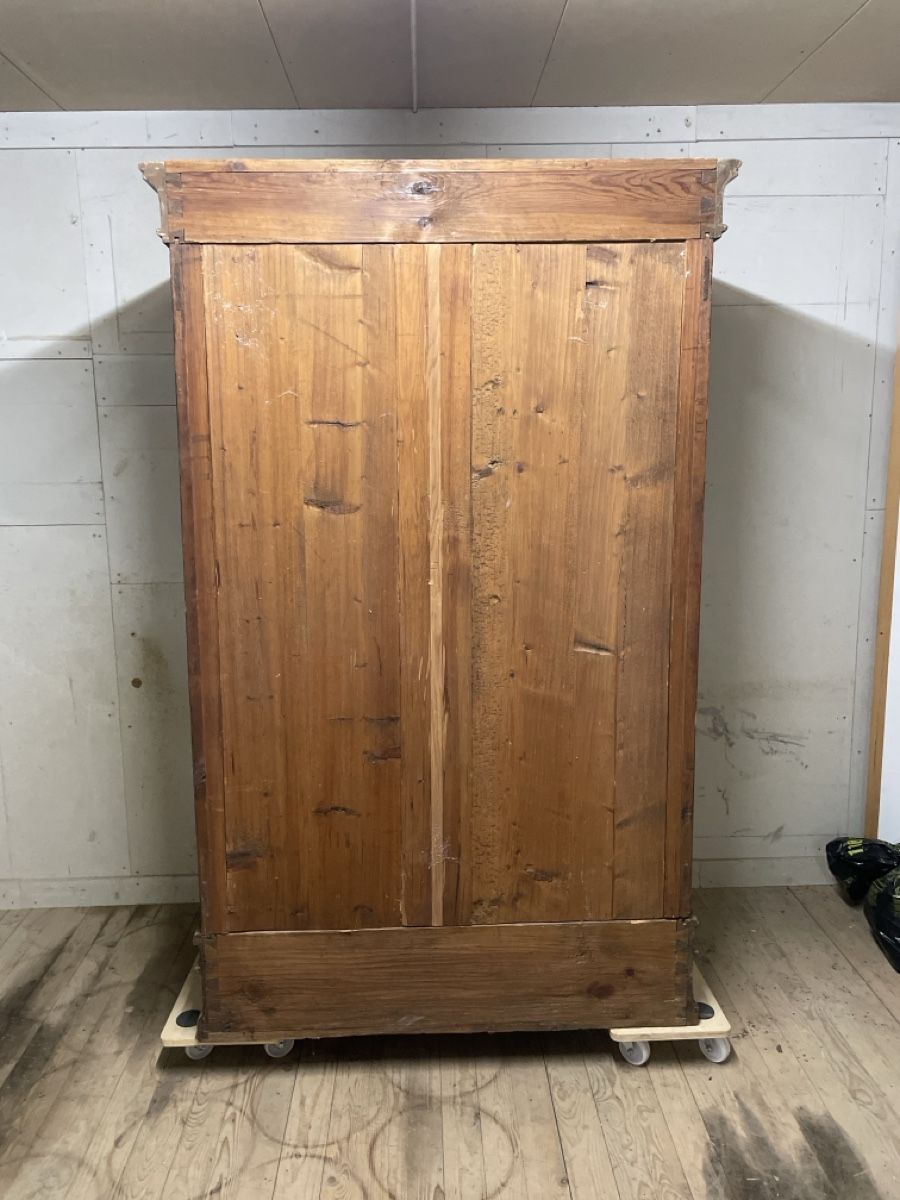 Schränke: Bodensee-Schrank Nussbaum/Tannenholz – Gebraucht aus Almens von bsundrix 3