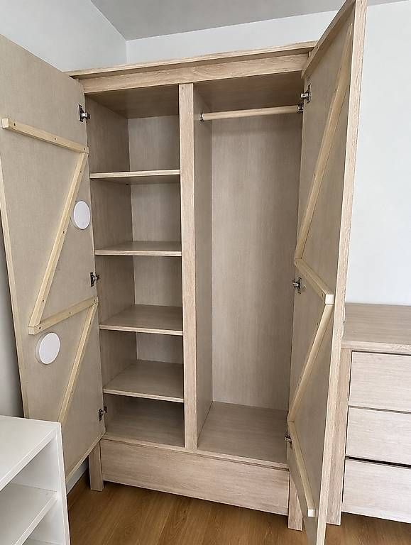 Armoires: Armoire + commode – D'occasion à Corseaux par Elo75 2