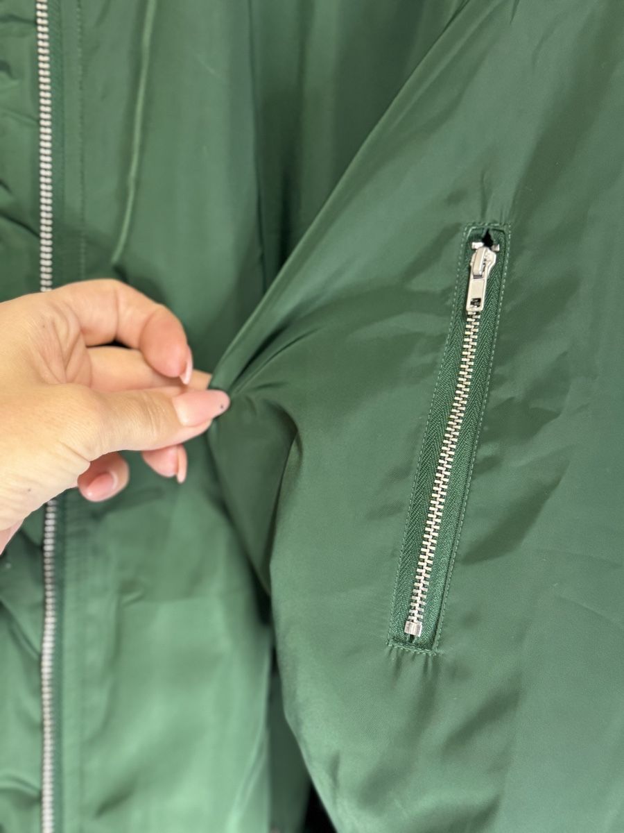 Giacche: ✨Stylische Bomber Jacke – Usato da zürich venduto da Bailey17 4
