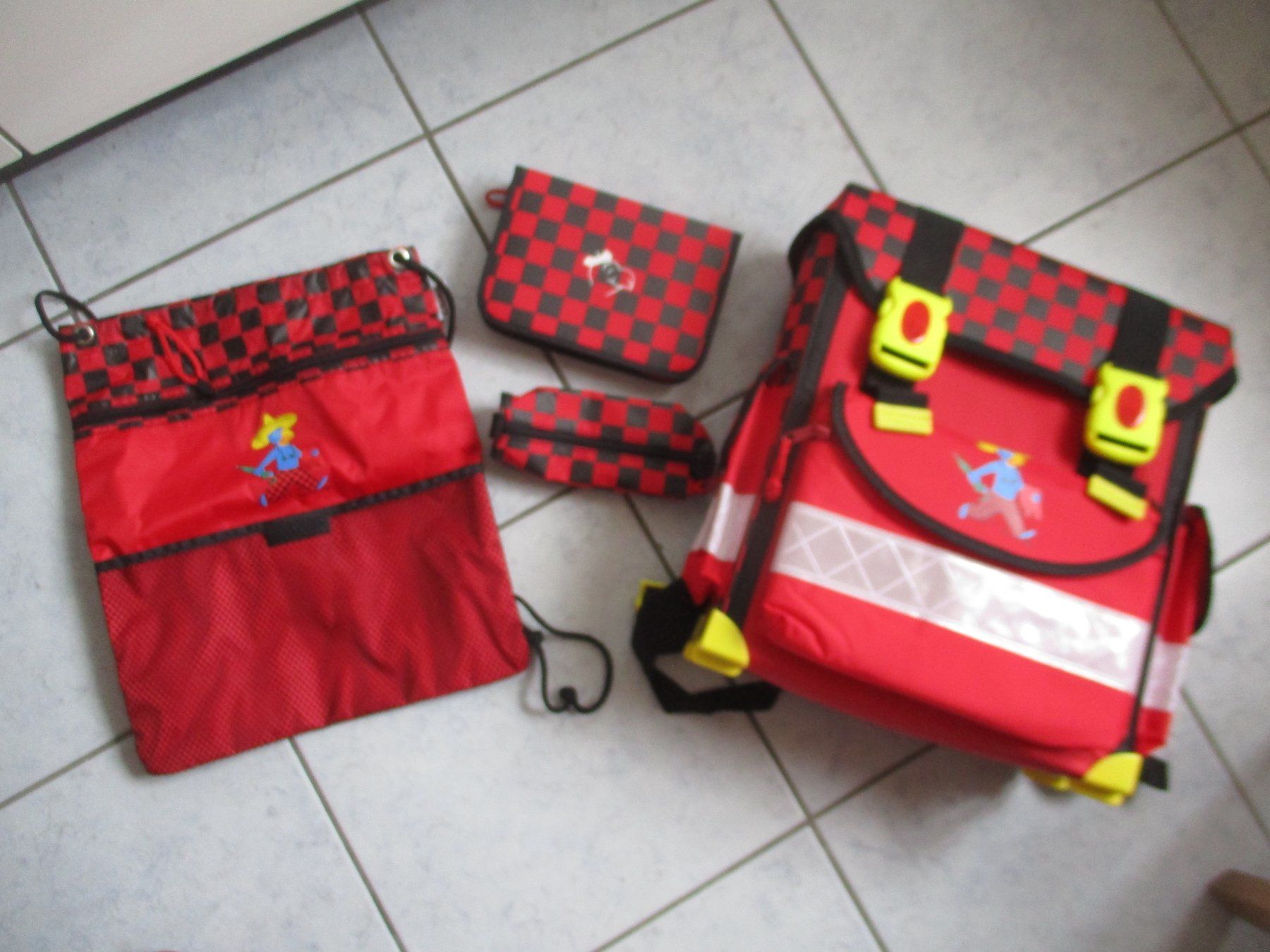 Zaini: Globi Tornister, Schulsack, Schultasche, Schulrucksack – Nuovo (secondo la descrizione) da Birsfelden venduto da alles-muss-raus