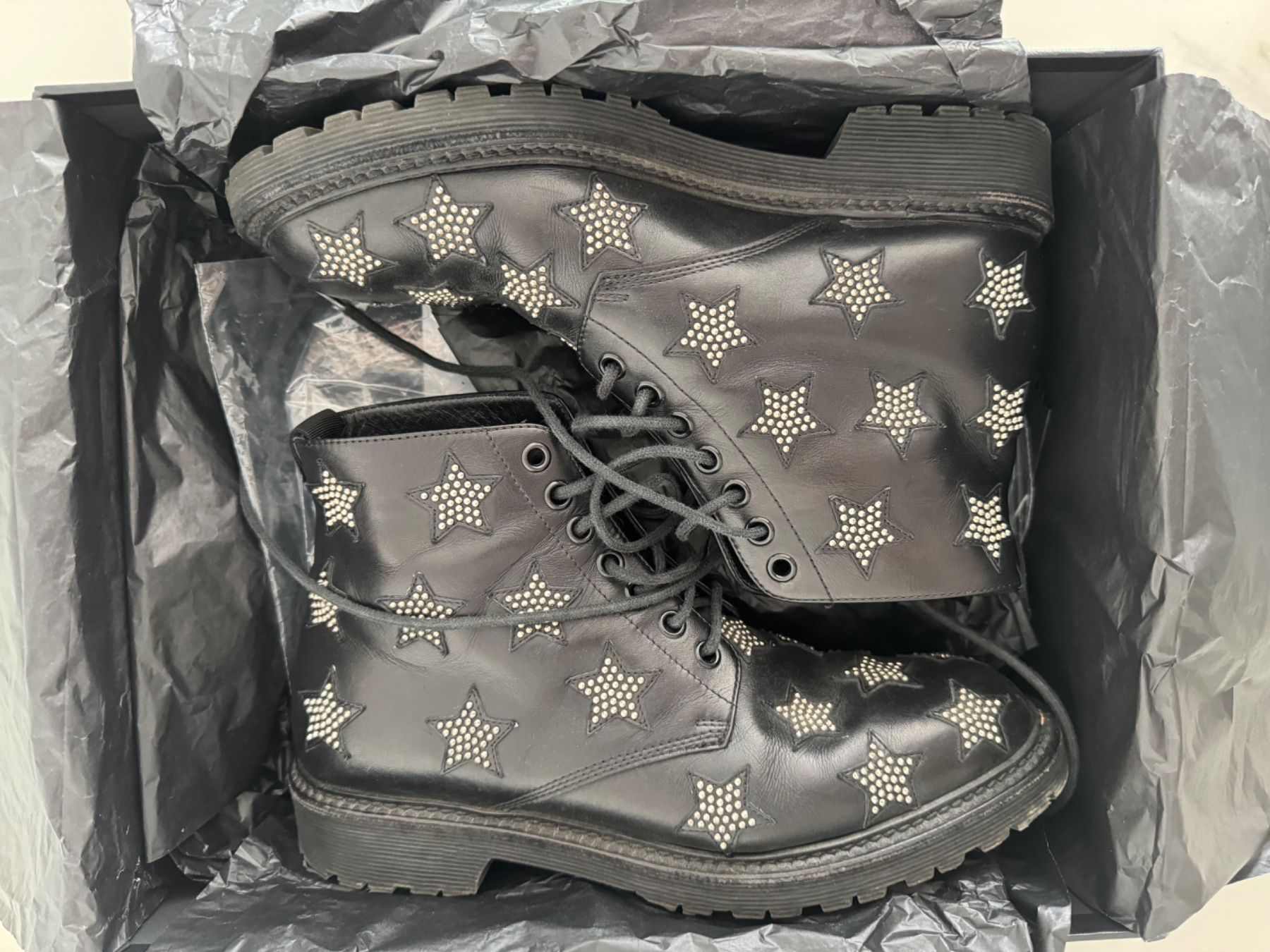Saint Laurent Scarpe da donna: Stivali Saint Laurent – Usato da Bellinzona venduto da eli_6mr5 1