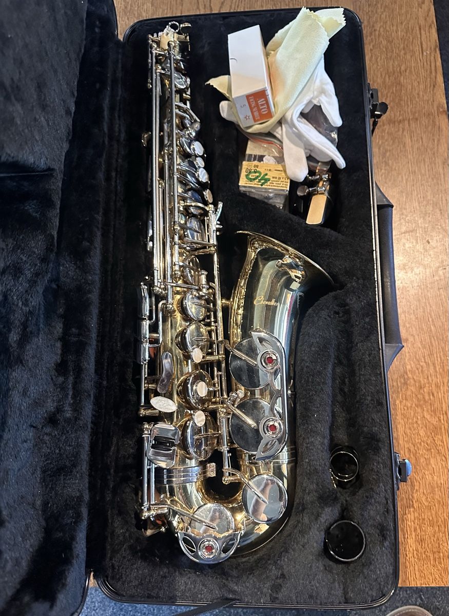 Strumenti musicali: Saxophone Chevallier – Usato da Vevey venduto da Dborg 1