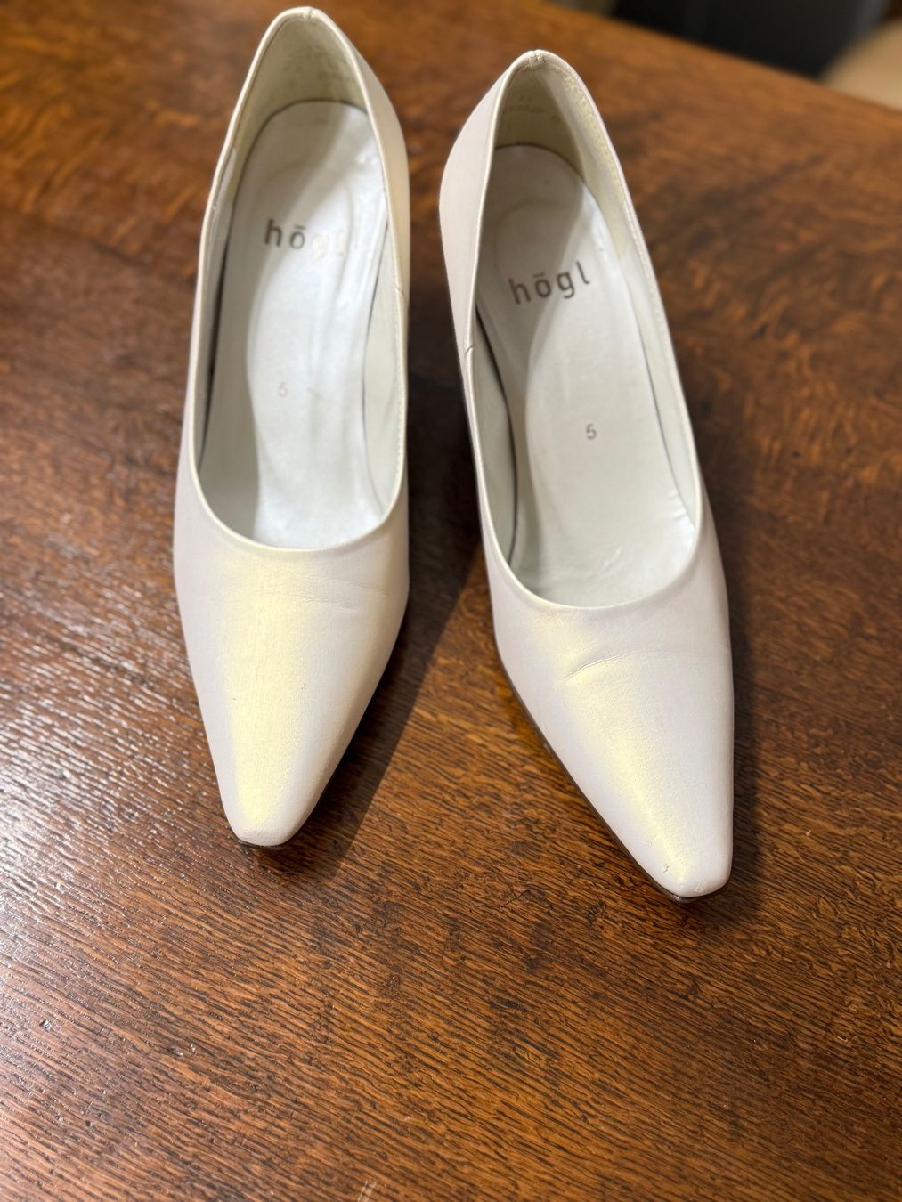 Scarpe da donna: Schuhe Hochzeit weiss 37.5 – Usato da Zürich venduto da salybug