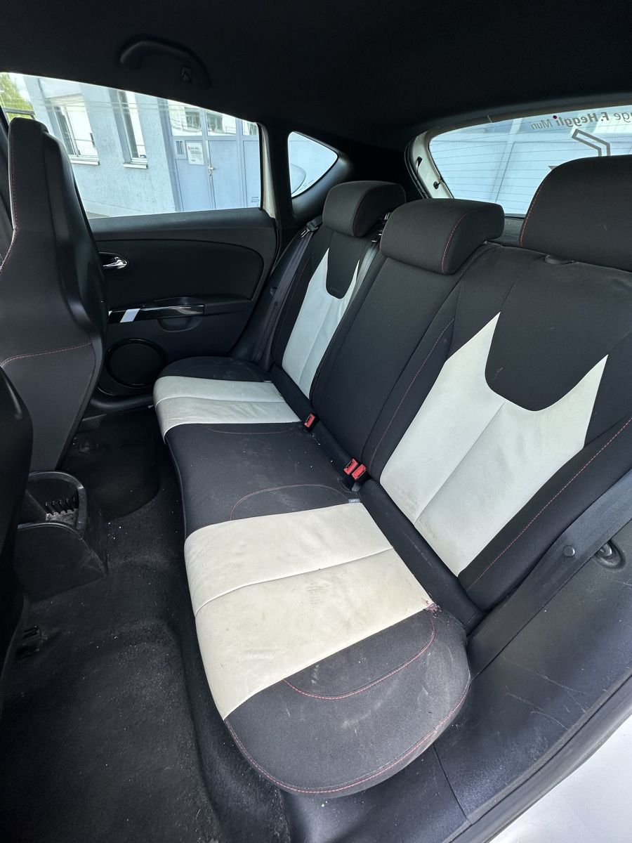 Seat Automobili: Seat Leon Cupra – Usato da Oetwil am See venduto da CarParts 7