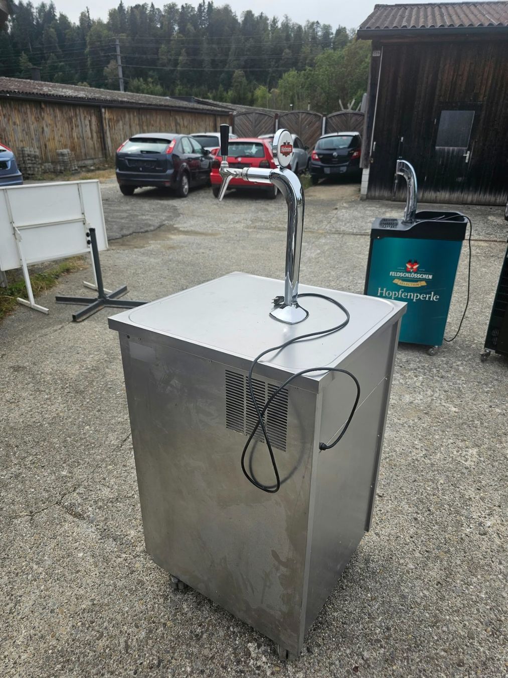 Allestimento di negozi e stand fieristici: Bier-Zapfanlage – Usato da Uster venduto da huibuh.75 2