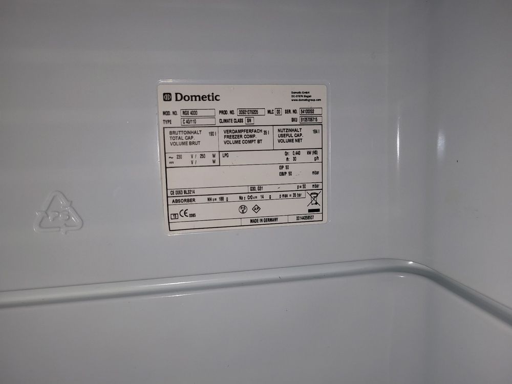 Dometic Gaskühlschrank 230V / LPG Gas RGE 4000 Absorber #1 (Gebraucht ...
