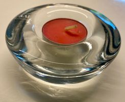 Teelichthalter aus Glas