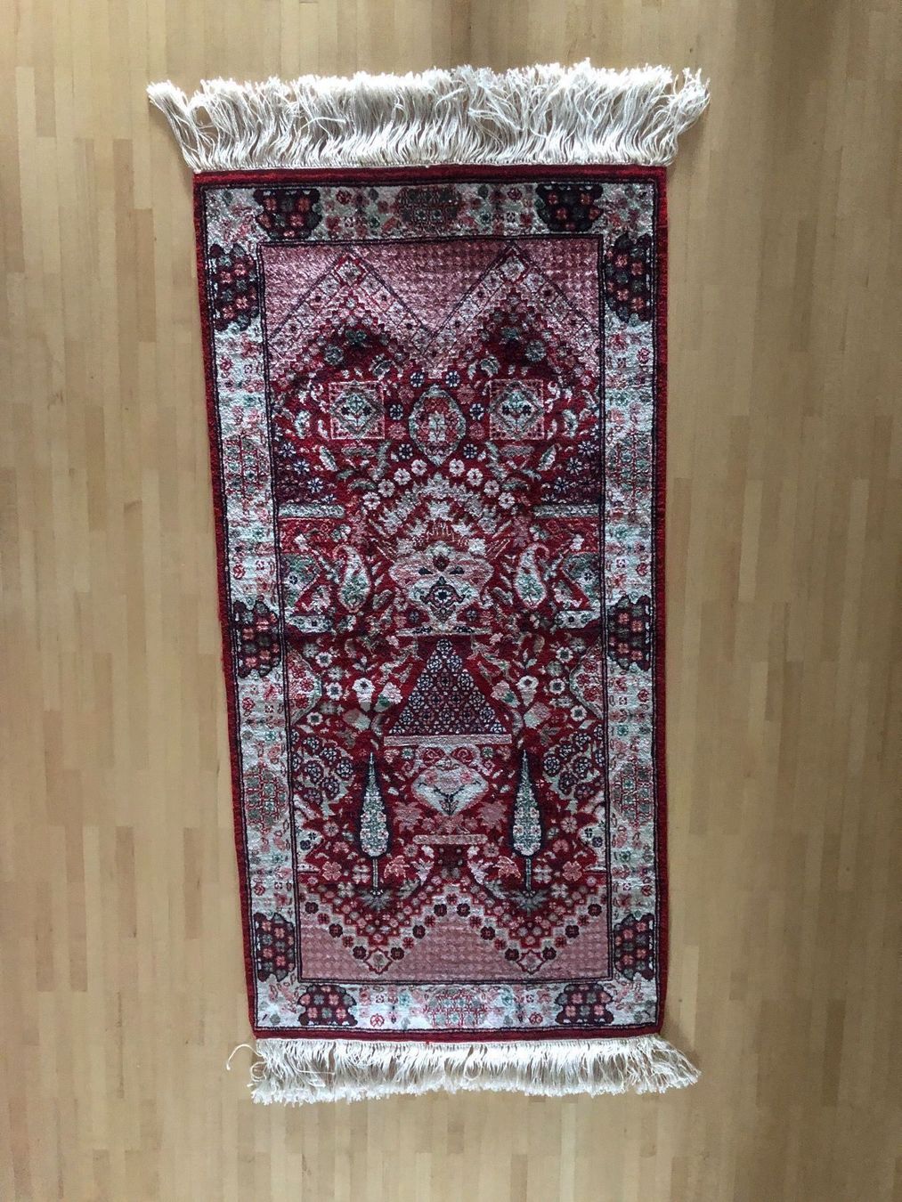 Teppiche: Tunesischer Seidenteppich handgeknüpft – Neu (gemäss Beschreibung) aus Schliern b. Köniz von kabe69