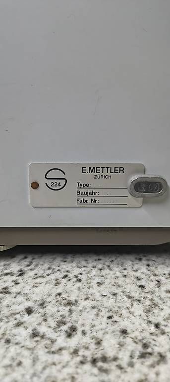 Accessori da laboratorio: Mettler P1200 Präzisionswaage – Usato da Rüedisbach venduto da Onlinemarkt 1