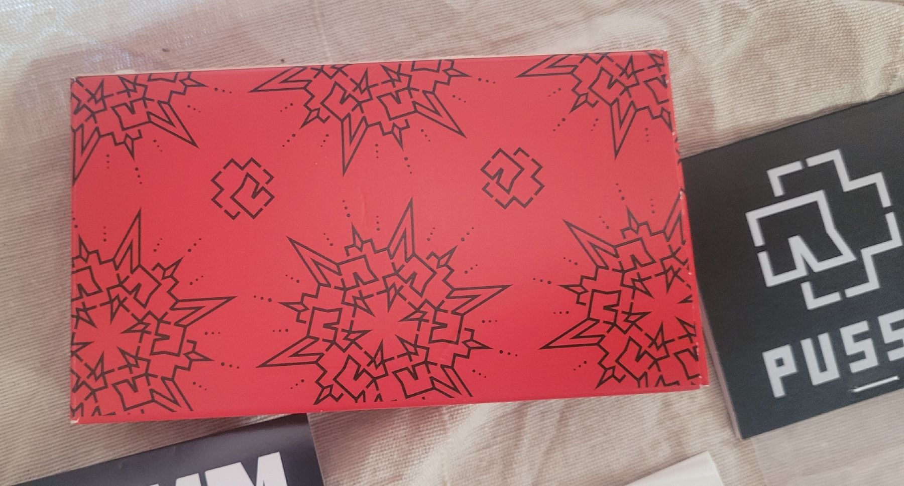 Orecchini pendenti & Orecchini a lobo: Rammstein - Set de goodies exclusif - Édition Limitée ! – Nuovo e nell'imballaggio originale da Vevey venduto da lba_dd82 3