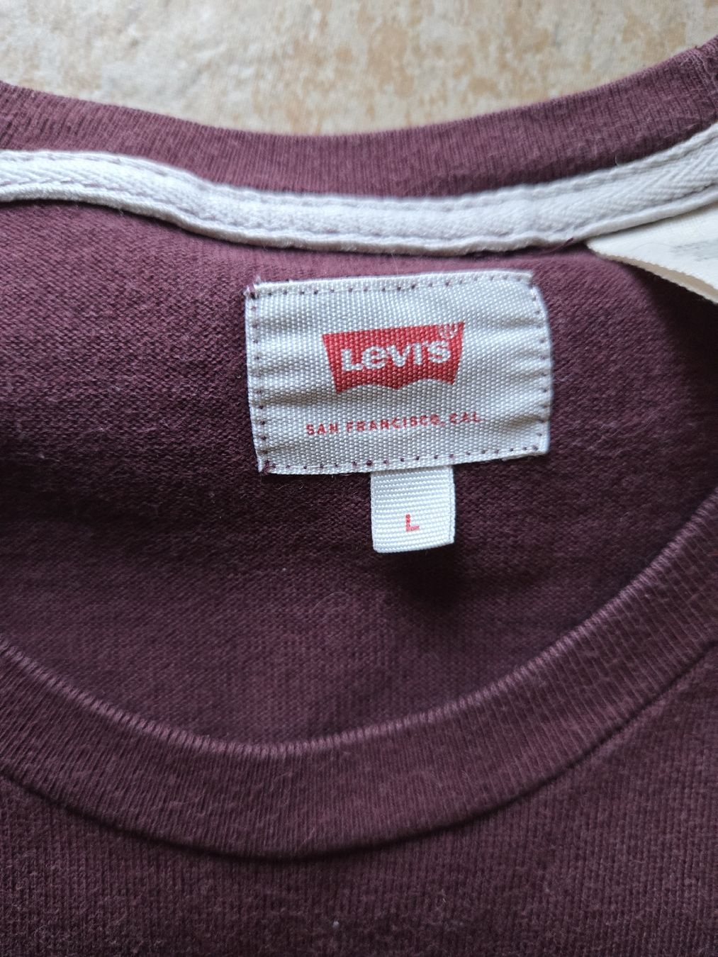 Levi's Pulls & Sweat-shirts: Pull fin LEVI'S – D'occasion à Sion par Oonathoo 1