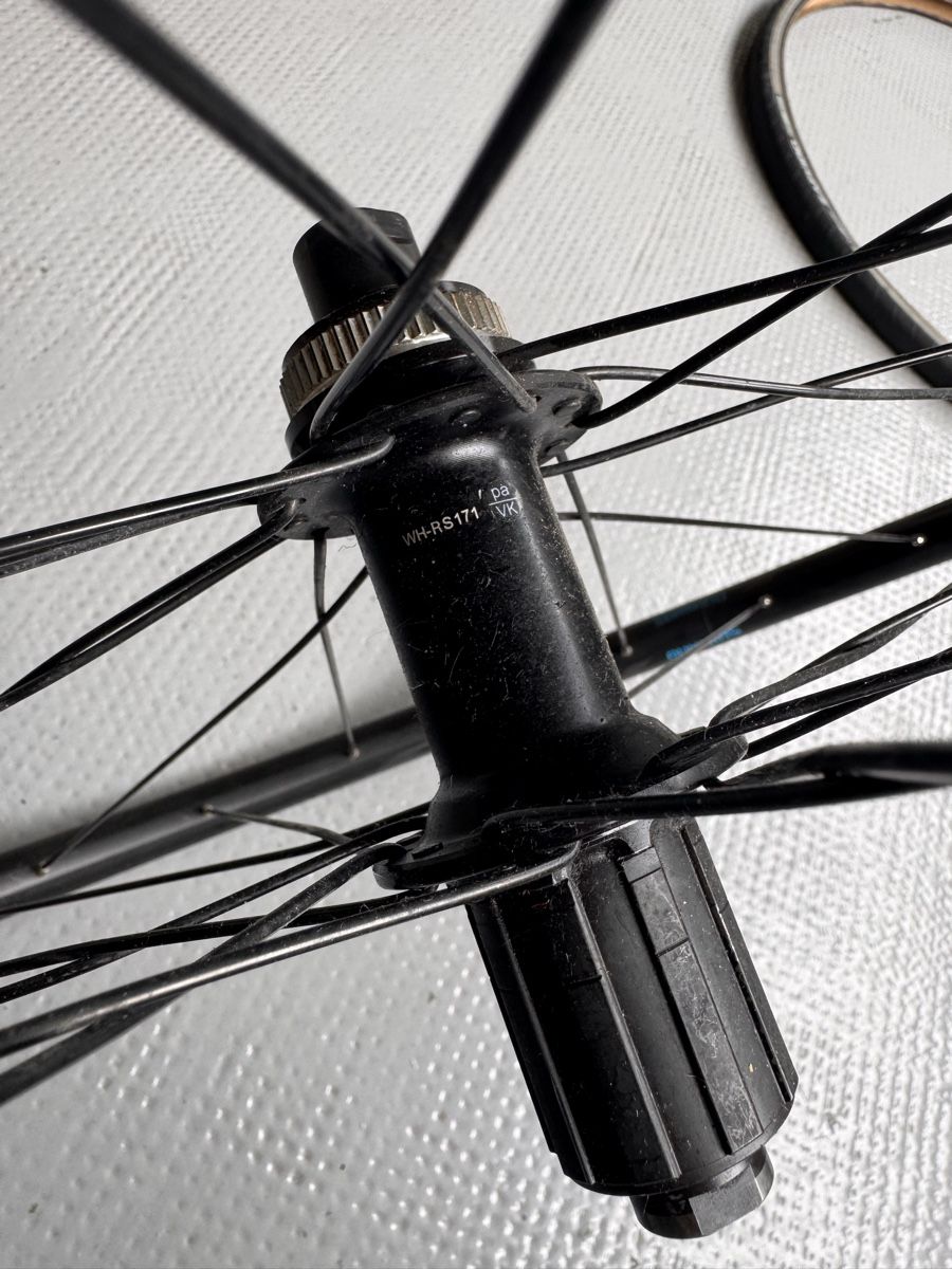 Pneus & Kompletträder: Shimano WH-RS171 und WH-RS370 – Defekt aus Basel von kon_2l5h 1