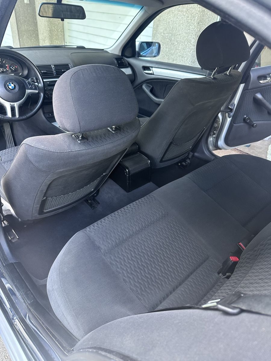 BMW Automobili: BMW e46 320i 170ch – Usato da Lausanne venduto da far_2dyj 5