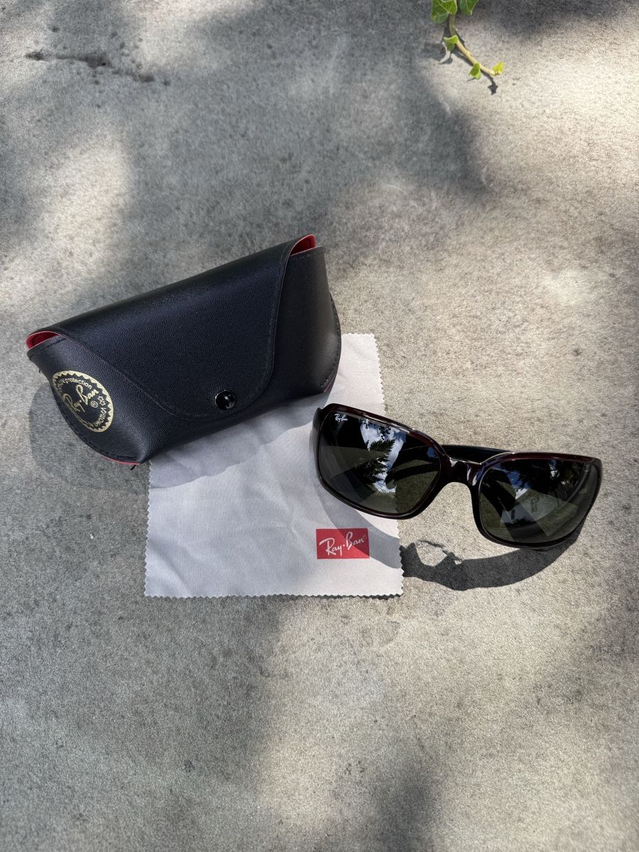 Ray-Ban Brillen & Gläser: Original Ray-Ban RB4068 Sunglasses With Case – Neu (gemäss Beschreibung) aus Effretikon von rus_2l2p