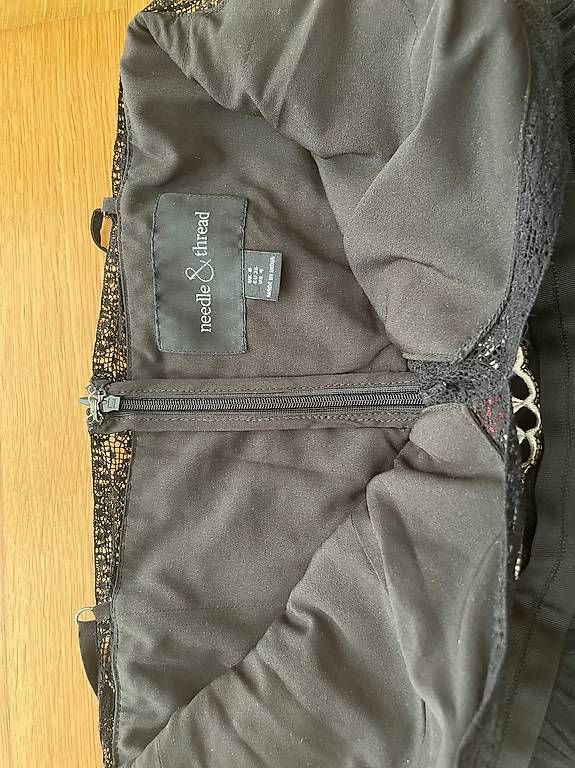 Vestiti: Ballkleid Gr. 36 needle & thread – Usato da Herisau venduto da ste_jw5d 2