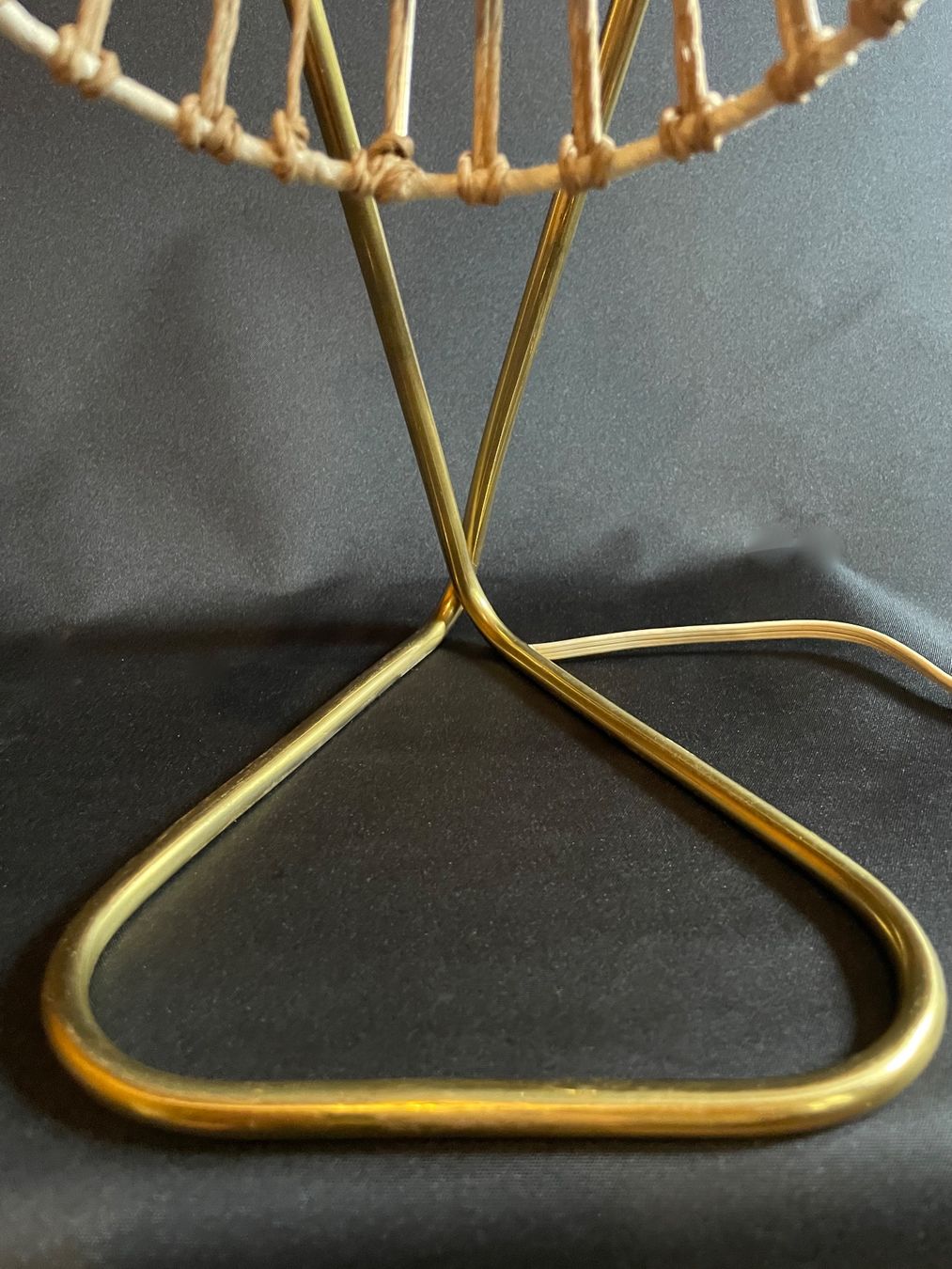 Lampade: Lampe de table, par Rupert Nikoll, Vienne, année 1960 – Usato da Prez vers Siviriez venduto da Mistinguette 1