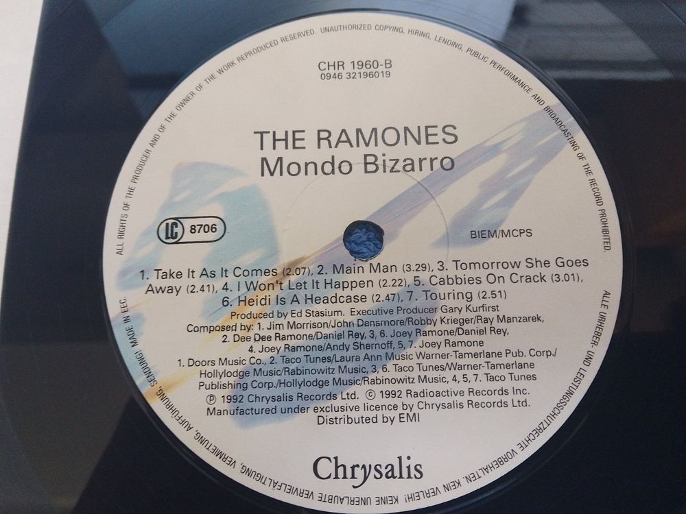 RAMONES mondo bizarro 12