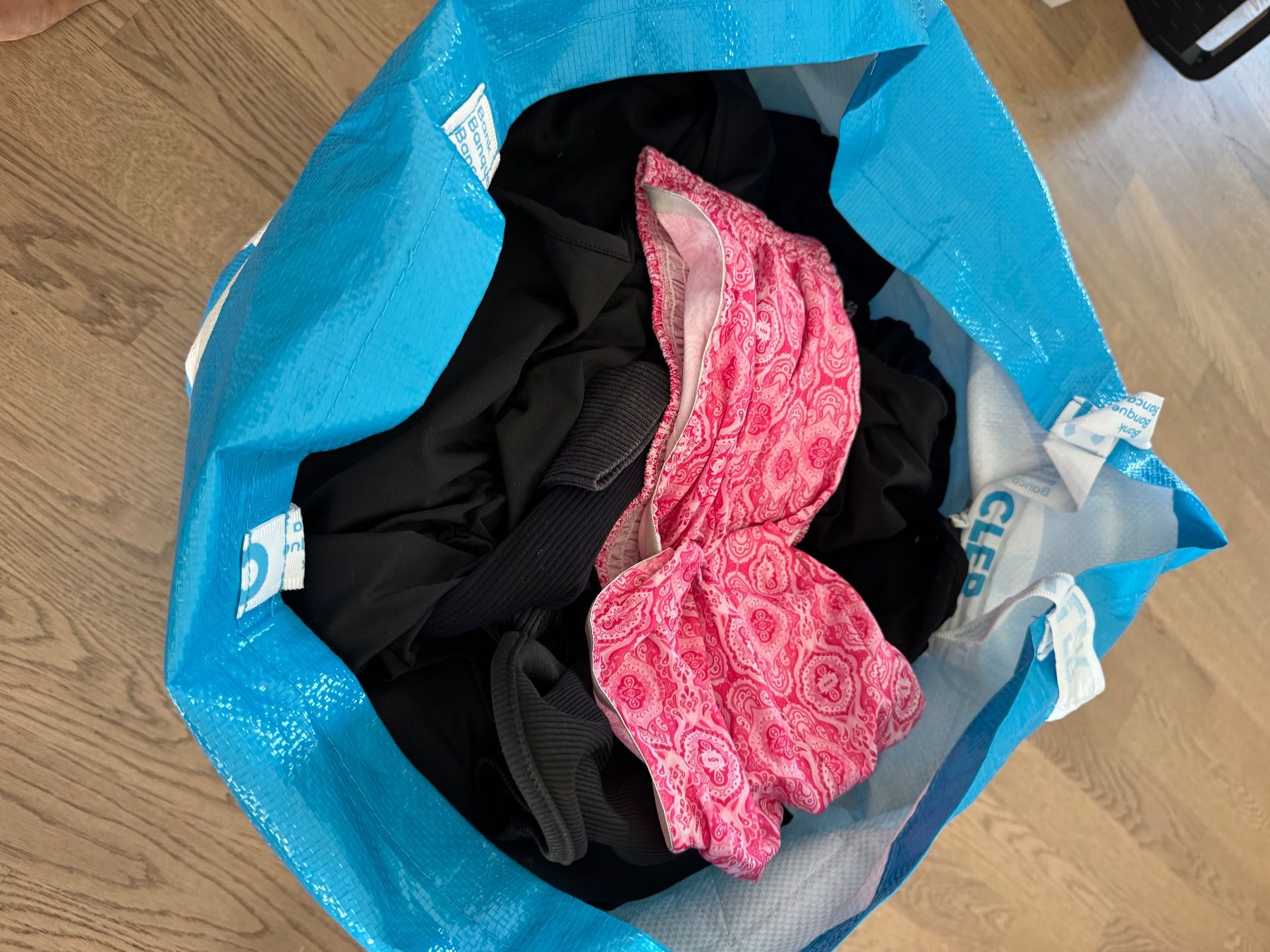 Lotti di vestiti: Kleiderpaket Grösse XS/S – Usato da Binningen venduto da Nfizzi
