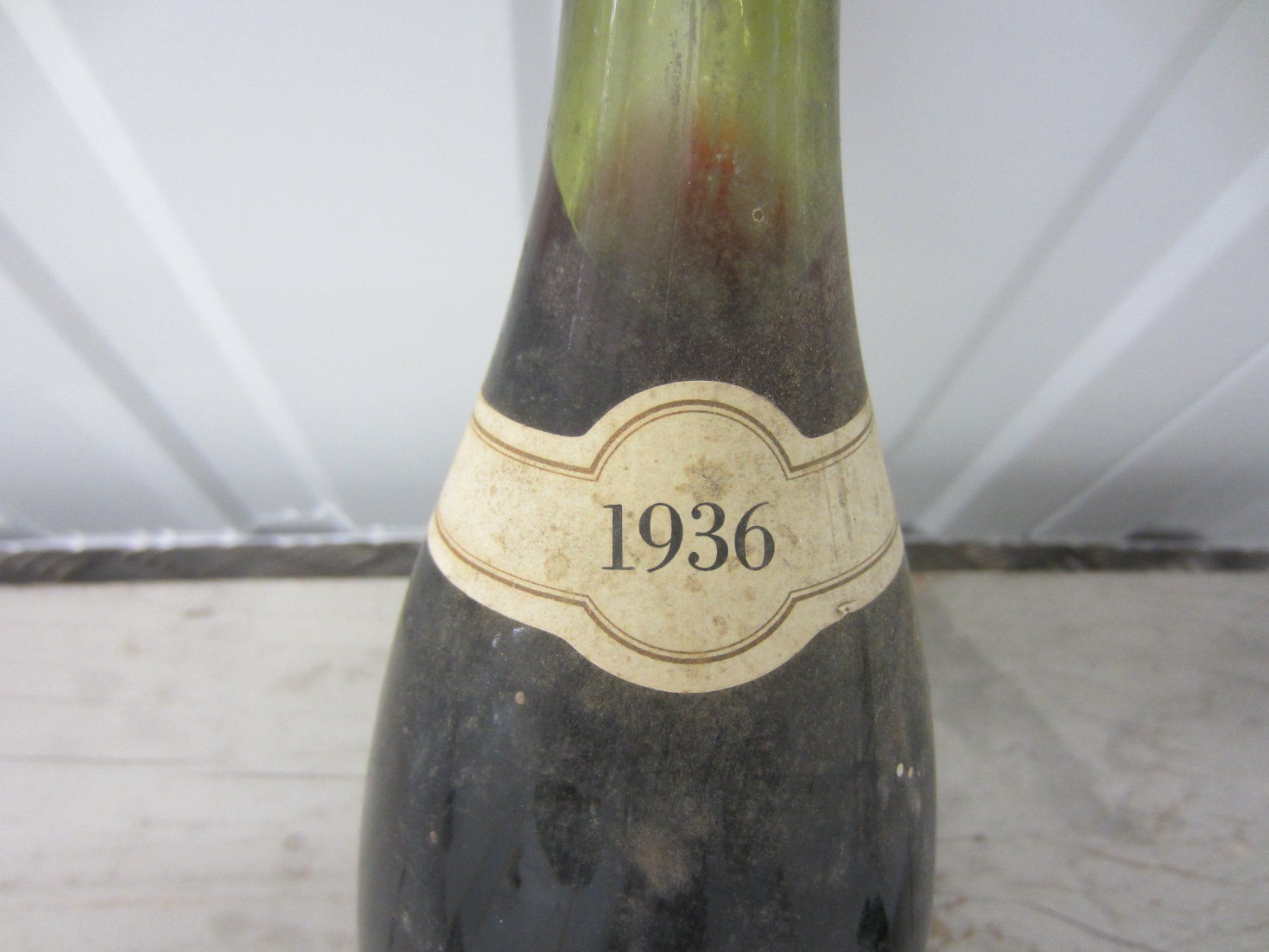 Wein: Rotwein CHATEAUNEUF DU PAPE  1936 – Gebraucht aus Bern von Nanuni 2
