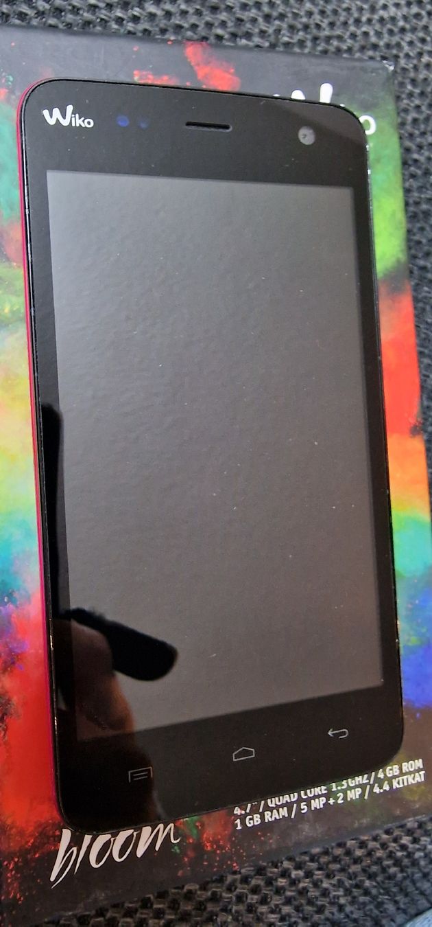 Wiko Handys / Smartphones: Wiko Bloom Smartphone – Gebraucht aus Romanshorn von REALJessiB 1