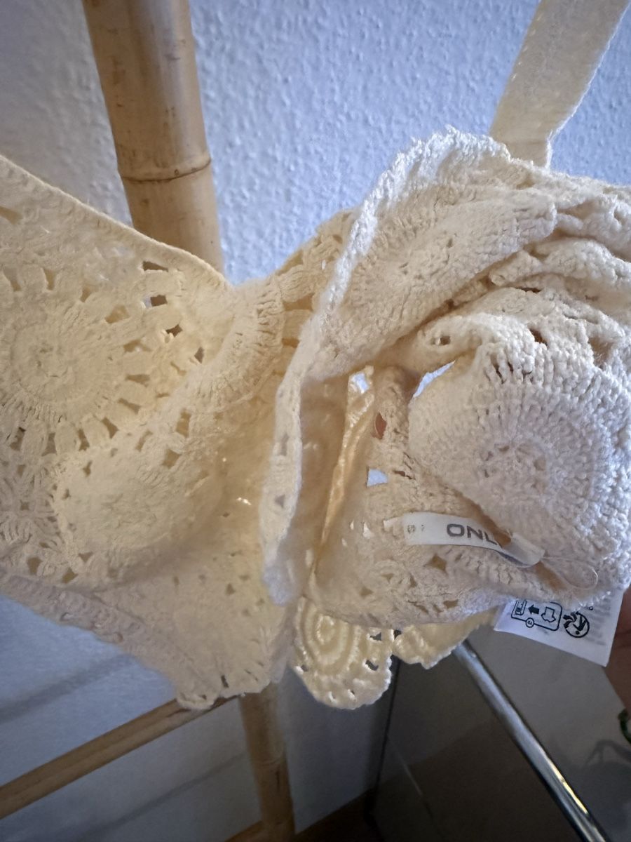 Top: Cropped Top Gr. S – Nuovo (secondo la descrizione) da Meilen venduto da NHirs96 1
