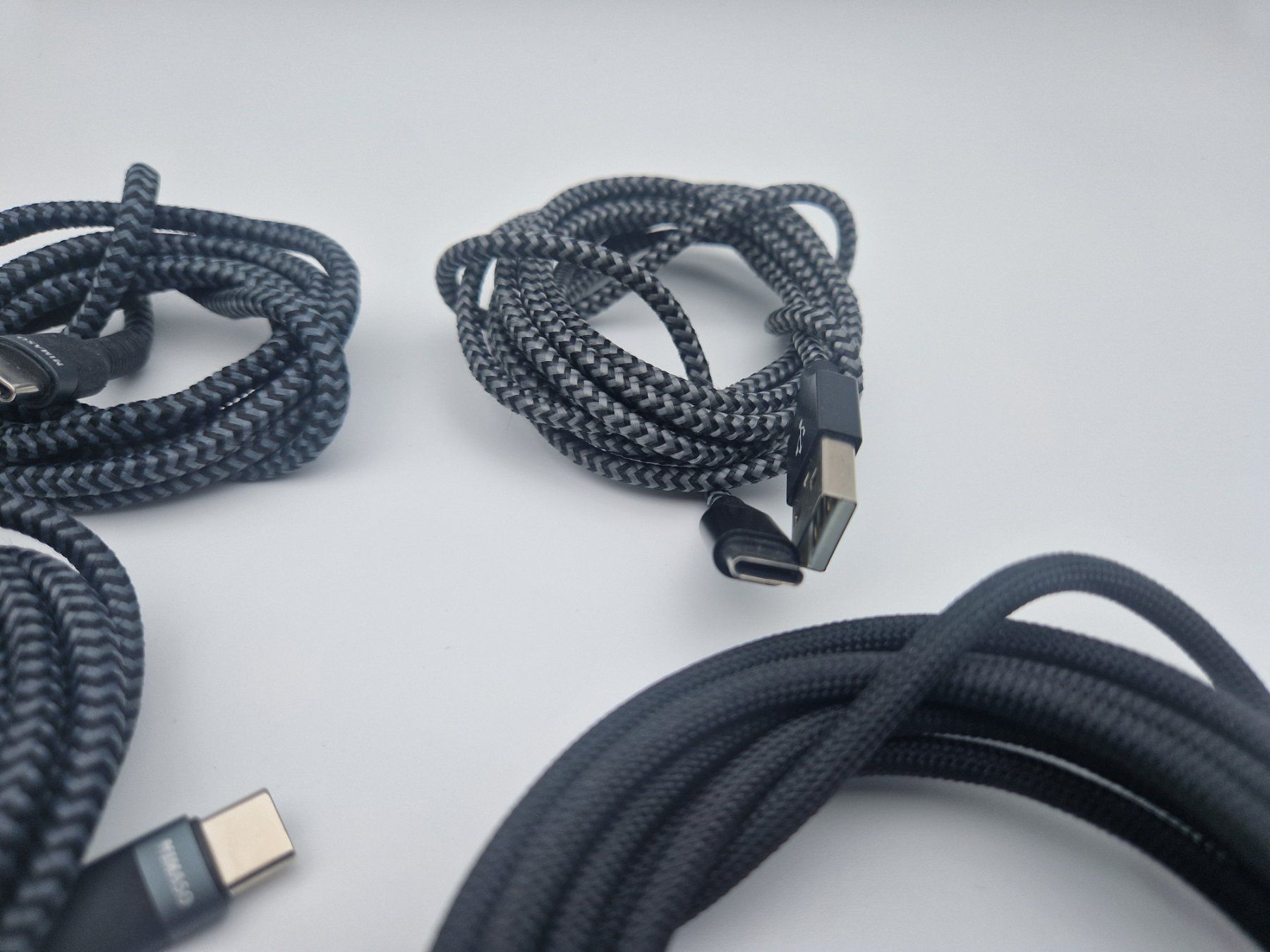 Cavi: 6x Cable USB-C De Qualité Comme Neuf – Usato da Rochefort venduto da Arkaik_FH_CH 2