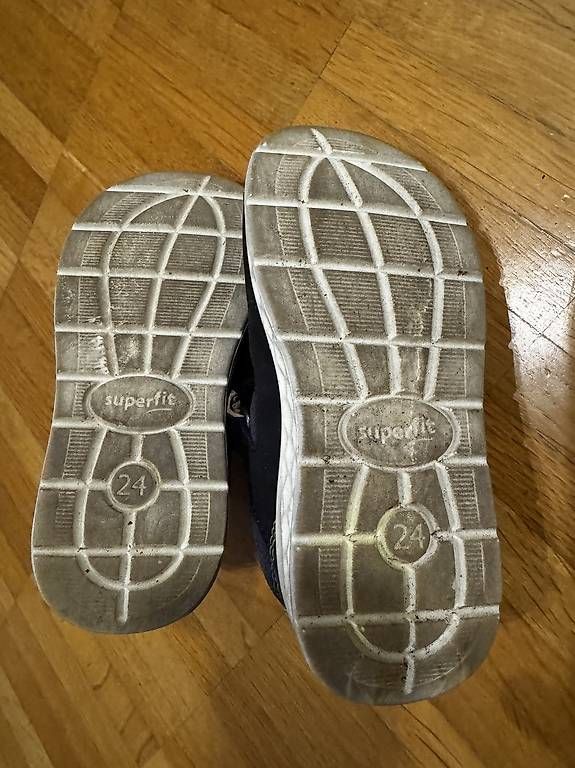 Schuhe für Jungen: Offener Schuh / Sandale Grösse 24 – Gebraucht aus Reinach BL von lum_c2rl 1
