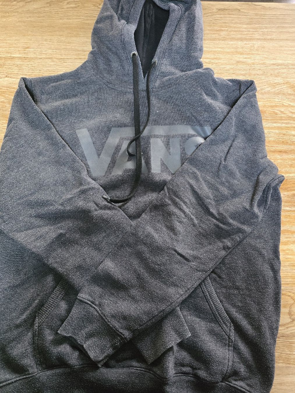 Maglioni & Felpe: Hoodie Vans, Gr. M – Usato da Morschach venduto da Monikawi