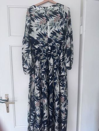 Kleid aus Seide von Black Coral, bodenlang, Grösse M